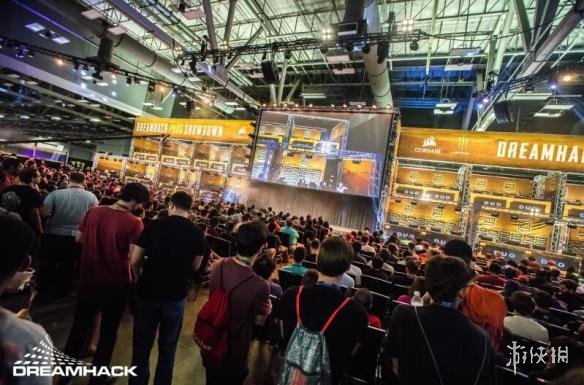 明显逊色于 明显逊色于